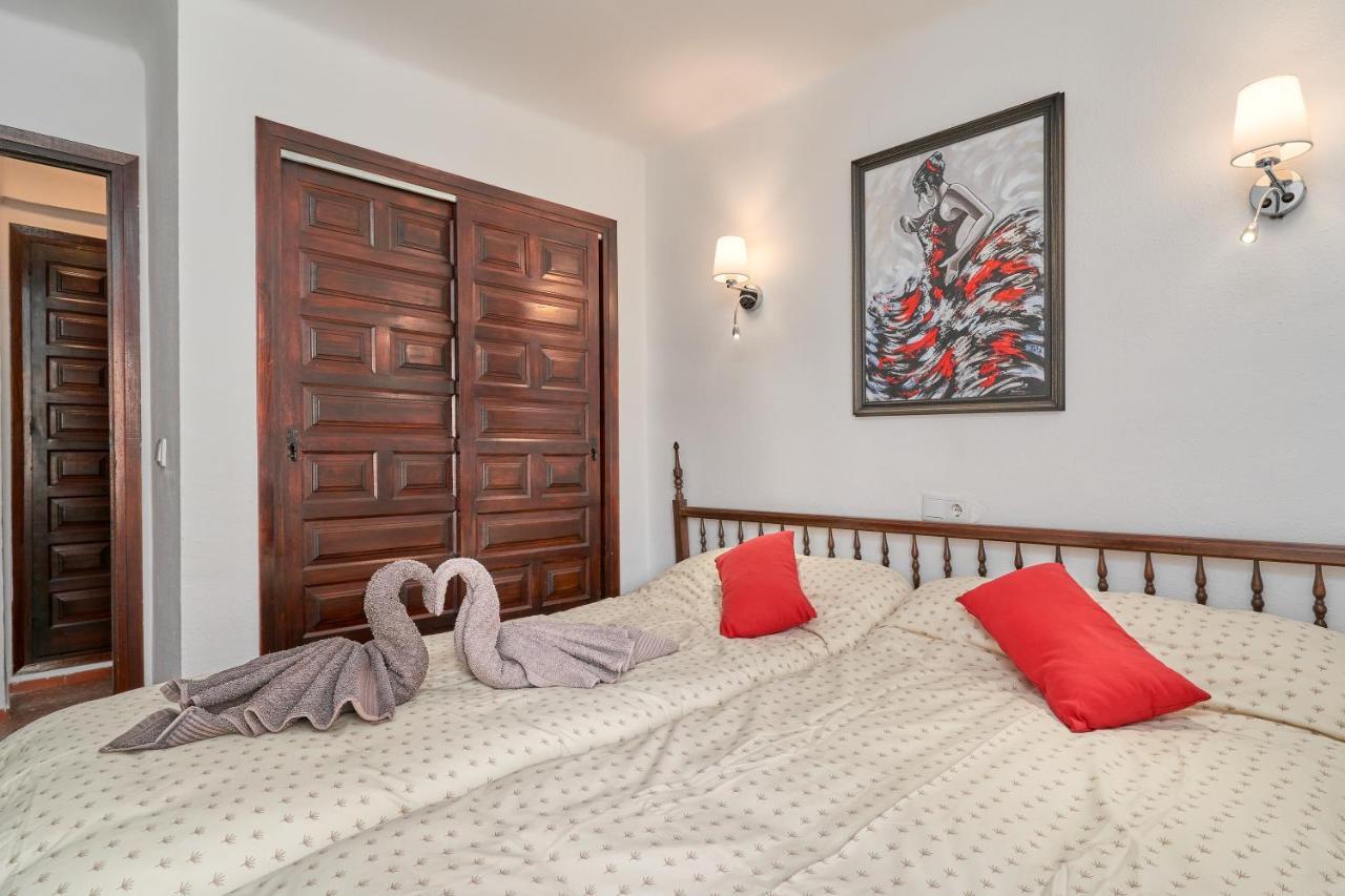 Apartment In אלגארובו-קוסטה מראה חיצוני תמונה